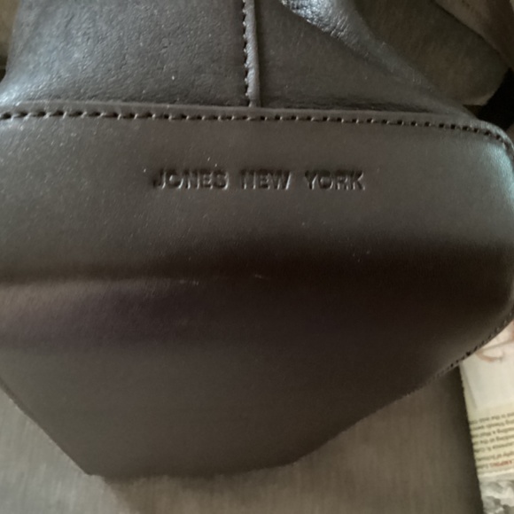 NWT Jones of New York  Dark Brown soft leather handbag - Picture 9 of 14